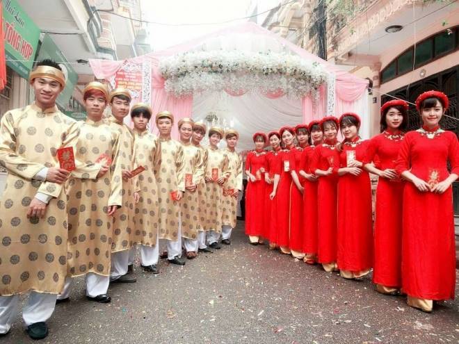 dàn bưng quả
