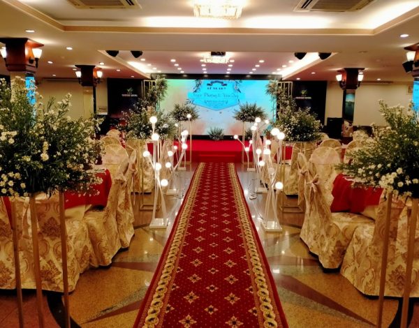 Nhà hàng tiệc cưới. Listing Category Nhà hàng tiệc cưới Victory Hotel quận 3 – giá tiệc từ 3,8 triệu/bàn