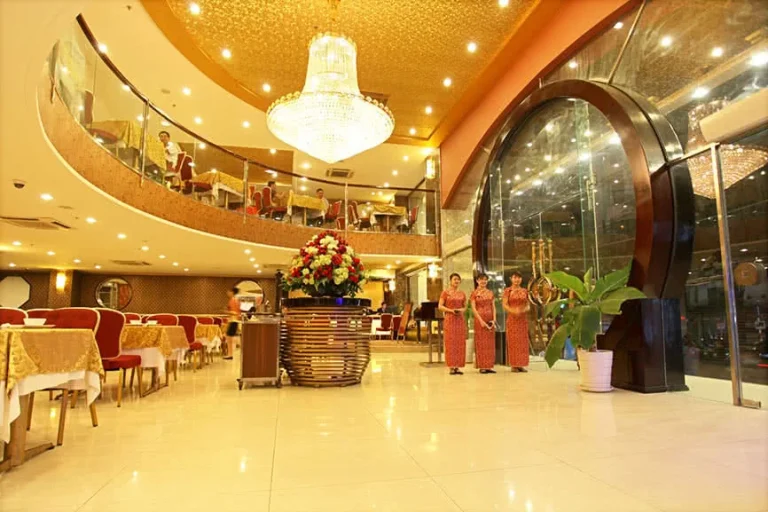 Nhà hàng tiệc cưới Ái Huê quận 5 – giá bàn từ 4,3 triệu/bàn