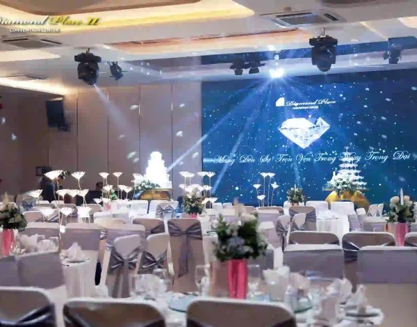 Nhà hàng tiệc cưới. Listing Category Nhà hàng tiệc cưới Diamond Place Âu Cơ quận Tân Bình – giá từ 3,8 triệu/bàn nhà hàng tiệc cưới Diamond place Âu Cơ