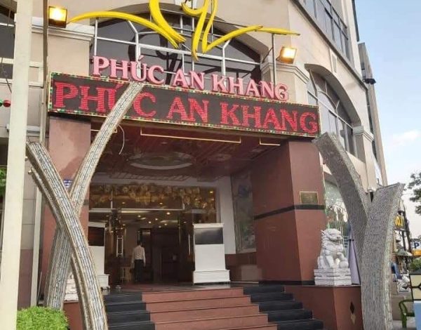 Nhà hàng tiệc cưới. Listing Category Nhà hàng tiệc cưới Phúc An Khang quận 1 – giá từ 3,5 triệu/bàn Nhà hàng tiệc cưới Phúc An Khang