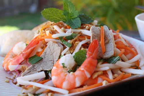 Gỏi sen tôm thịt